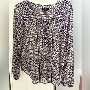 Jessica Simpson long sleeved print blouse